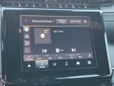 New 2025 Jeep Grand Cherokee L Altitude RWD image 14