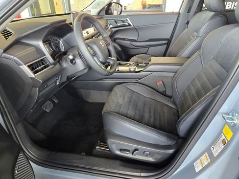 New 2025 Mitsubishi Outlander Trail Edition image 18