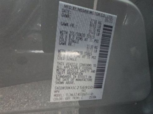 Used 2025 Nissan Pathfinder Platinum image 23