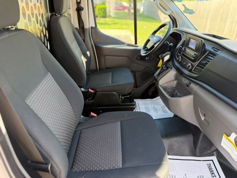 Used 2025 Ford Transit 250 Low Roof w/ Exterior Upgrade Package RWD image 31
