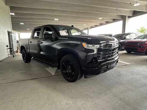 Used 2023 Chevrolet Silverado 1500 RST RWD image 7