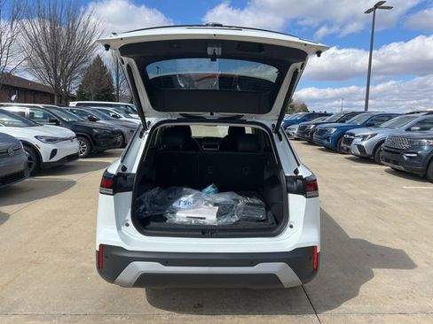 New 2026 Volkswagen Tiguan SE AWD/4WD image 10