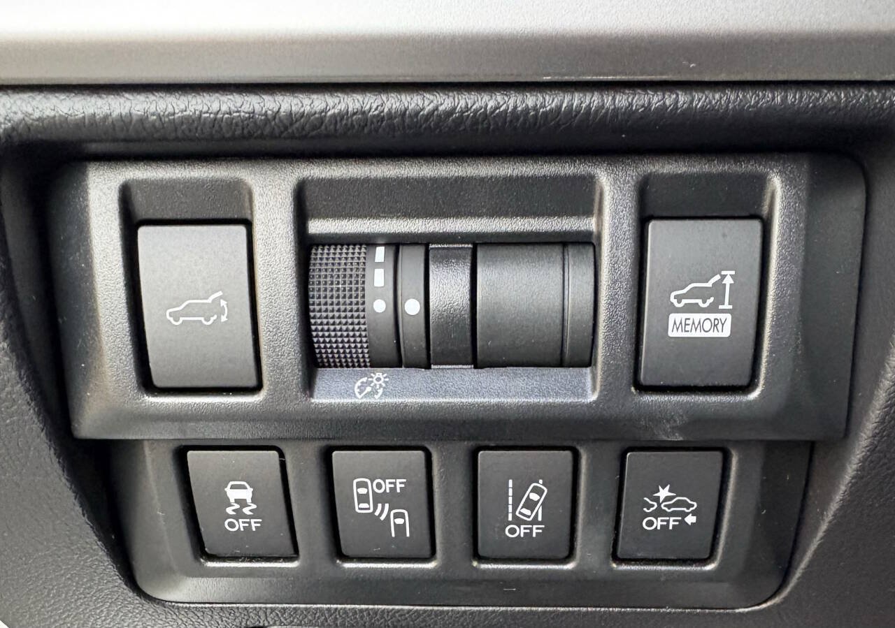 Used 2018 Subaru Outback 2.5i Limited AWD/4WD image 13