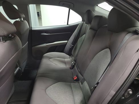Used 2019 Toyota Camry LE FWD image 28