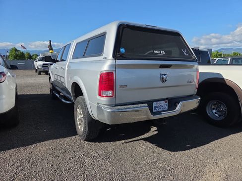 Used 2016 RAM 2500 Laramie AWD/4WD image 3