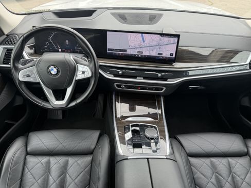 Used 2024 BMW X7 xDrive40i AWD/4WD image 10