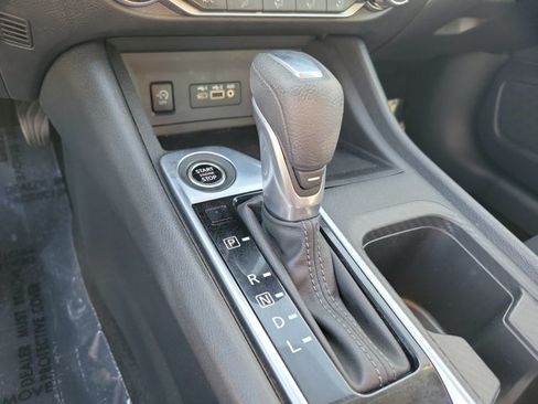 Used 2025 Nissan Sentra SV FWD image 29