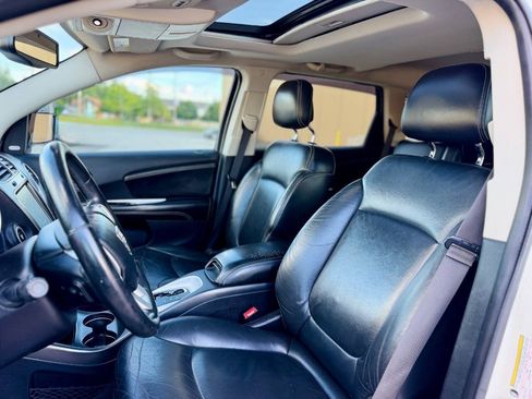 Used 2014 Dodge Journey SXT w/ Quick Order Package 28C AWD/4WD image 9
