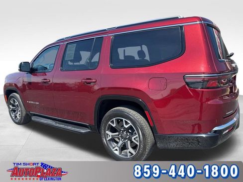 Used 2023 Jeep Wagoneer Series III w/ Convenience Group I AWD/4WD image 12