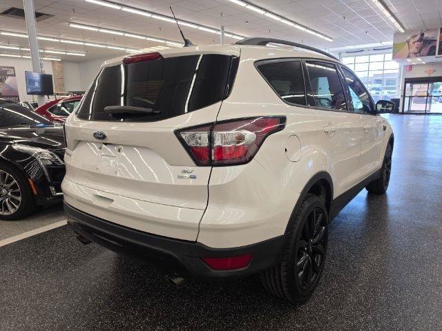 Used 2018 Ford Escape SE w/ SE Sport Appearance Package AWD/4WD image 5