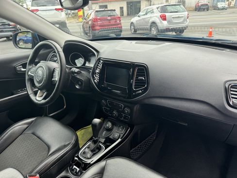 Used 2019 Jeep Compass Latitude AWD/4WD image 9