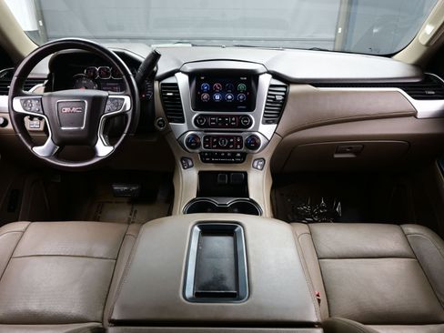 Used 2015 GMC Yukon XL SLT w/ Open Road Package image 18