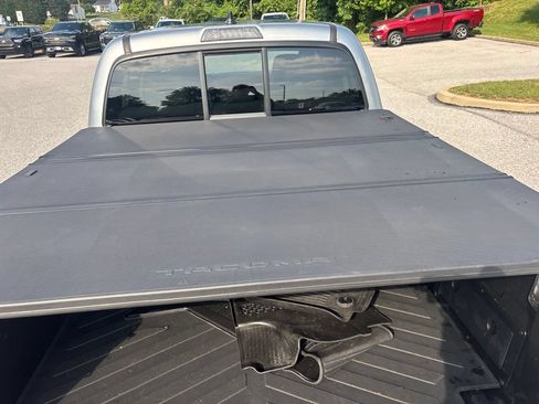 Used 2023 Toyota Tacoma SR AWD/4WD image 7