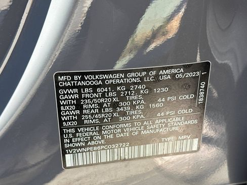 Used 2023 Volkswagen ID.4 Pro S AWD/4WD image 28