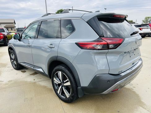 Used 2023 Nissan Rogue SL AWD/4WD image 37