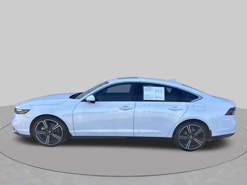 Used 2026 Honda Accord Touring image 4