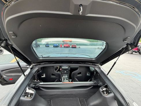 Used 2020 Nissan 370Z NISMO RWD image 27