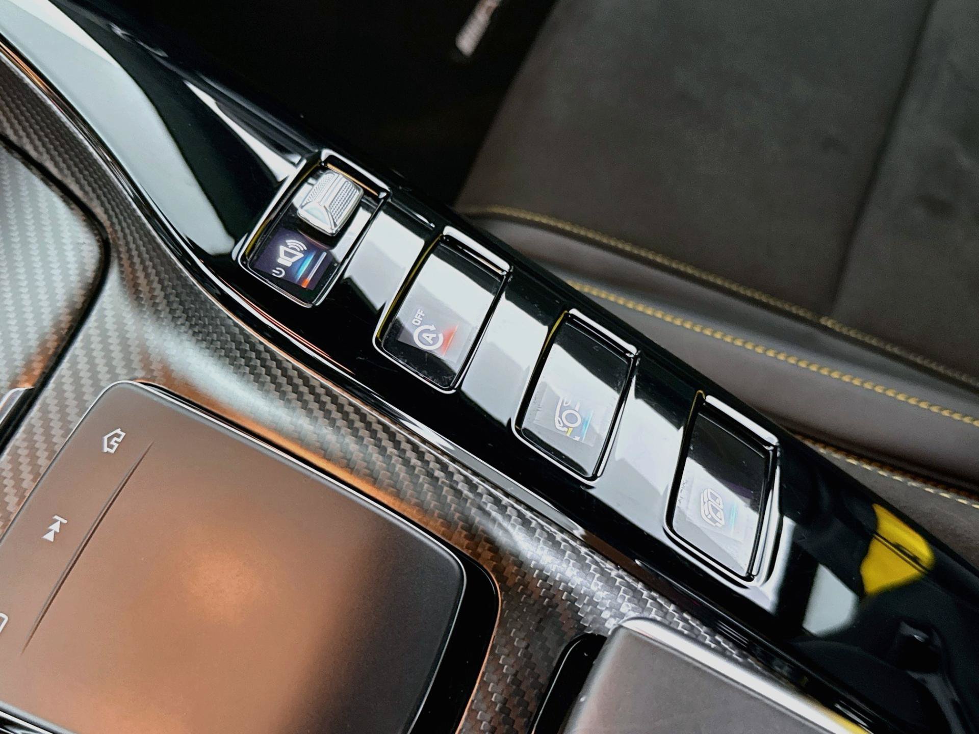 Used 2020 Mercedes-Benz AMG GT R image 24