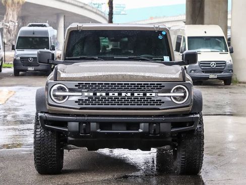 New 2025 Ford Bronco Badlands w/ Sasquatch Package image 2