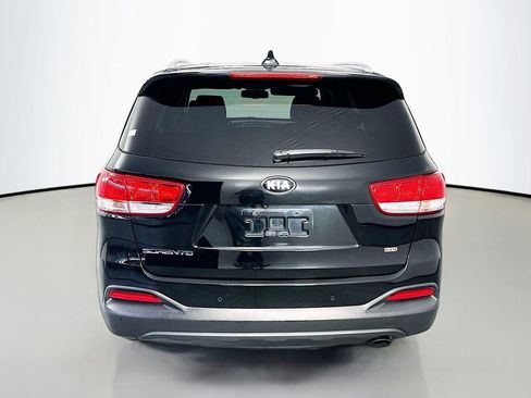 Used 2016 Kia Sorento AWD w/ LX Convenience Package image 6