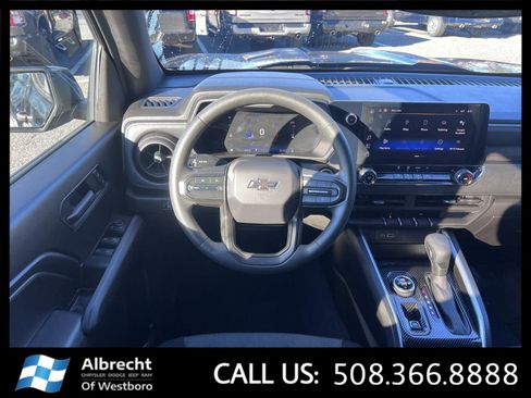 Used 2023 Chevrolet Colorado Trail Boss w/ Technology Package image 24