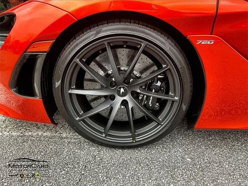 Used 2020 McLaren 720S Spider image 10