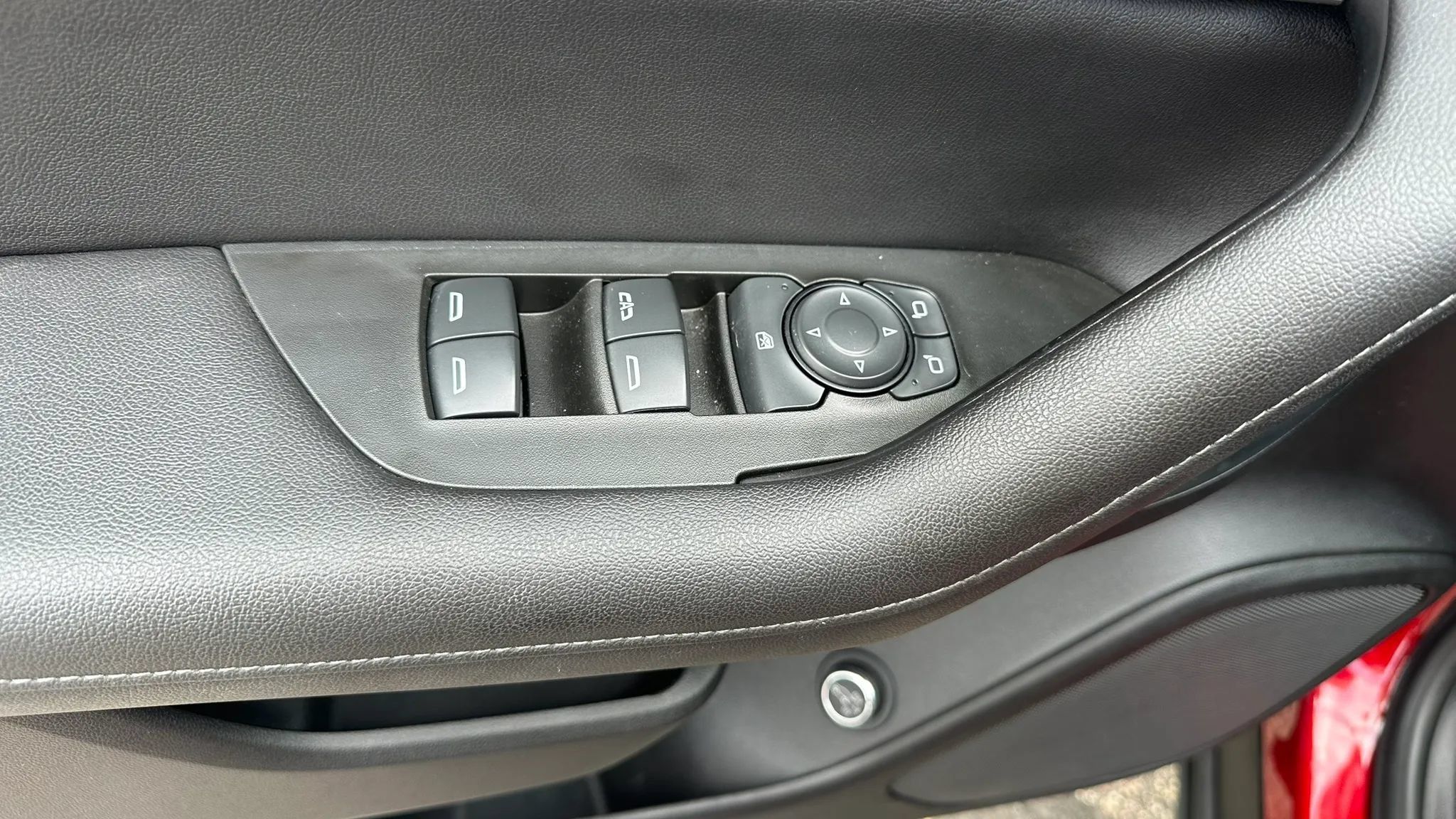 Used 2022 Chevrolet Blazer LT AWD/4WD image 15