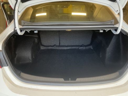 Used 2024 Chevrolet Malibu LT image 28