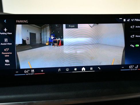 Used 2025 BMW X5 xDrive40i w/ Executive Package image 74