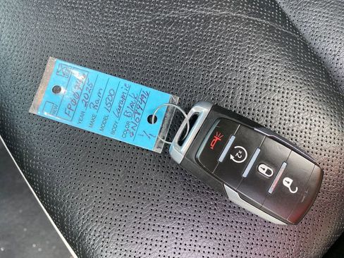 Used 2025 RAM 1500 Laramie image 27