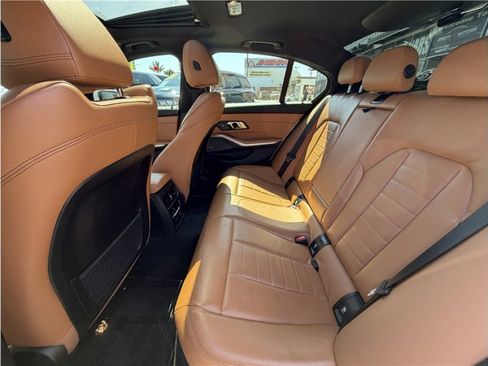 Used 2020 BMW 330i Sedan w/ M Sport Package RWD image 22