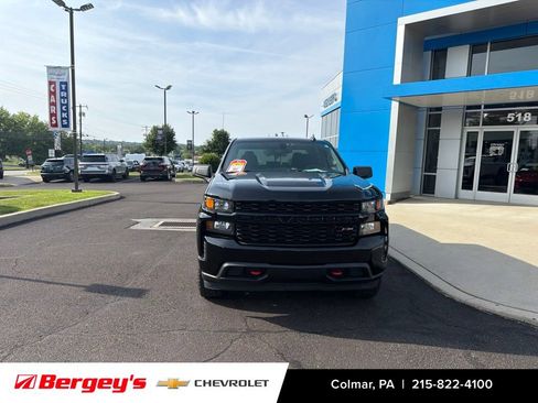 Used 2019 Chevrolet Silverado 1500 Custom Trail Boss w/ Custom Convenience Package AWD/4WD image 2