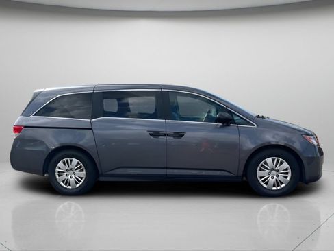 Used 2016 Honda Odyssey LX image 5