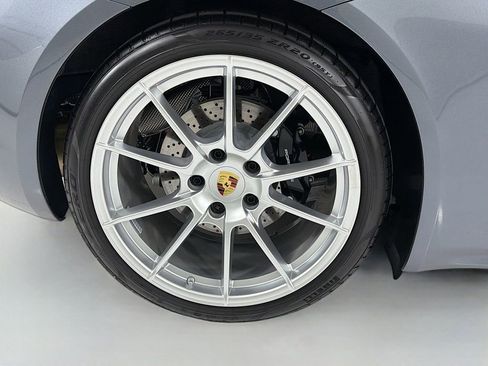 Certified 2025 Porsche 718 Cayman GTS RWD image 31