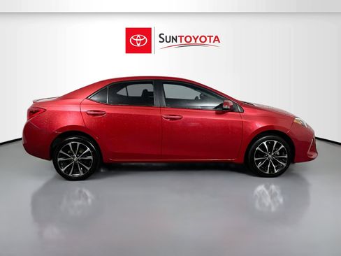Used 2018 Toyota Corolla SE image 2