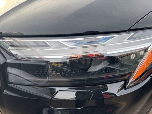 Used 2025 Audi Q7 3.0T Prestige w/ Prestige Package image 2