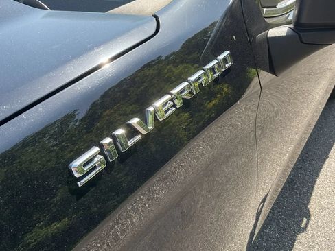 Used 2019 Chevrolet Silverado 1500 LTZ w/ LTZ Premium Package AWD/4WD image 13