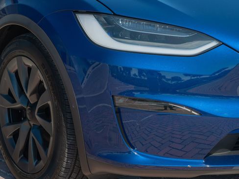 Used 2022 Tesla Model X Long Range image 49