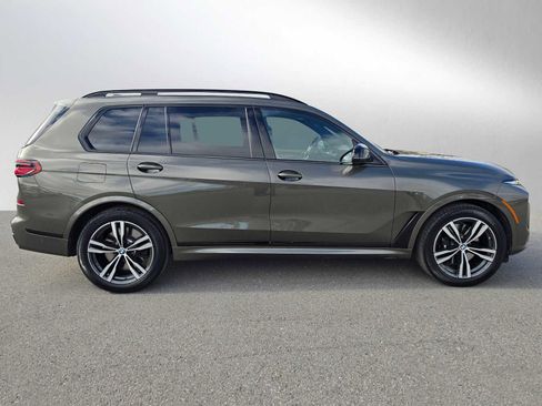 Used 2025 BMW X7 M60i w/ Executive Package image 2