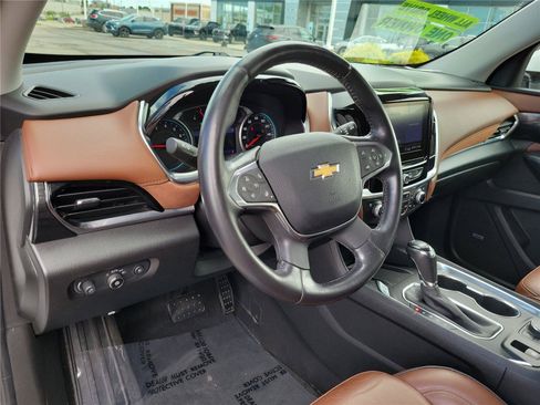 Used 2020 Chevrolet Traverse High Country w/ LPO, Floor Liner Package AWD/4WD image 21