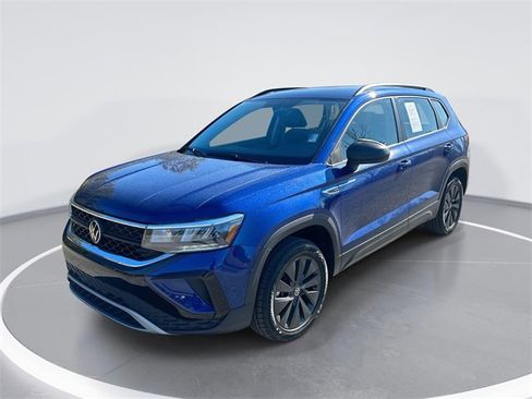 Used 2023 Volkswagen Taos S image 1