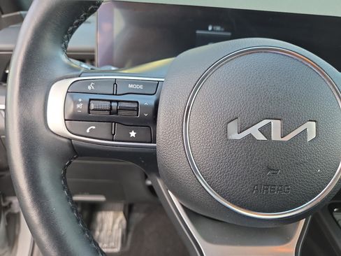 Used 2025 Kia K5 GT-Line AWD/4WD image 12