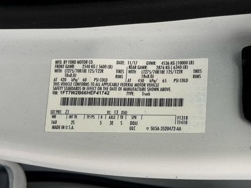 Used 2017 Ford F250 XLT w/ XLT Premium Package image 22