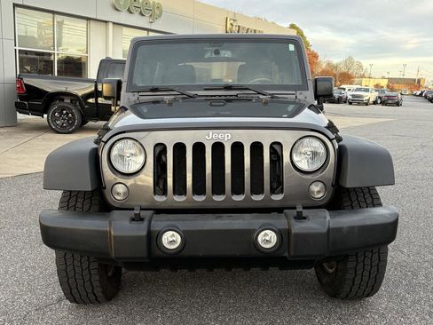 Used 2018 Jeep Wrangler Unlimited Sport S image 2