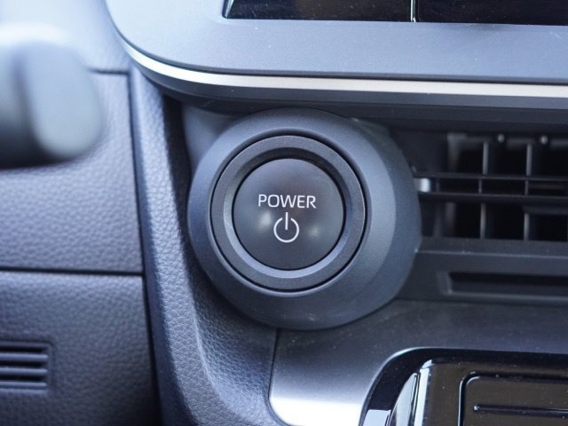 Used 2025 Toyota Prius LE FWD image 24