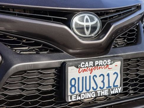 Used 2021 Toyota Camry SE image 13