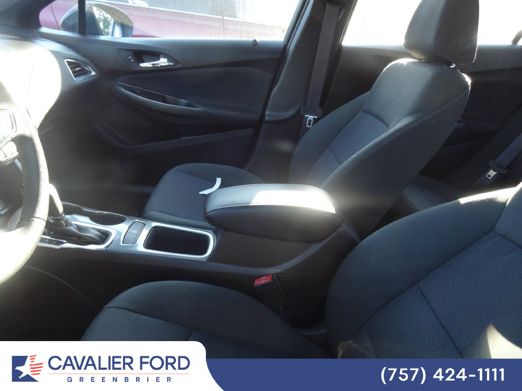 Used 2017 Chevrolet Cruze LT w/ RS Package FWD image 7