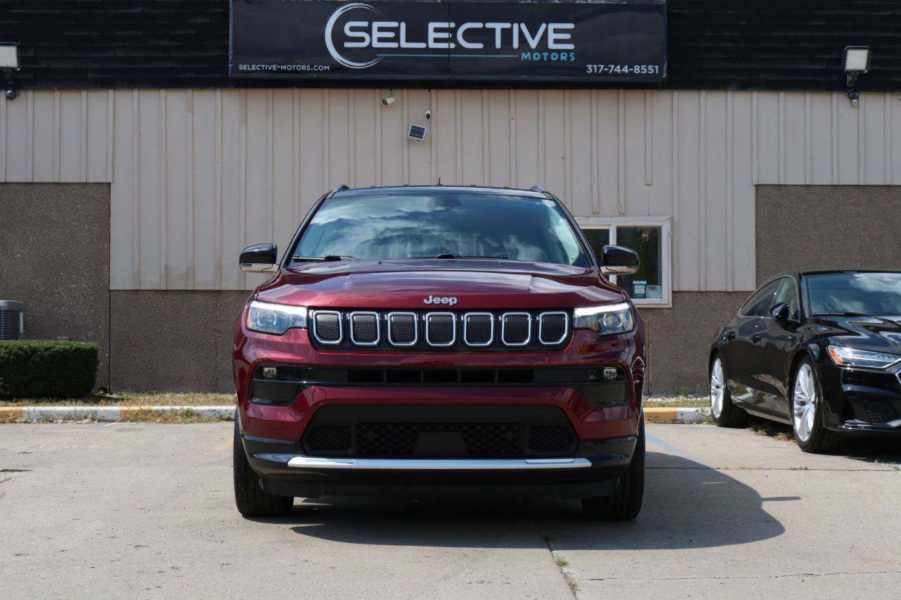Used 2022 Jeep Compass Limited w/ Elite Group AWD/4WD image 2