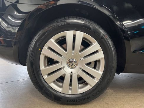 Used 2008 Volkswagen Eos Komfort FWD image 56
