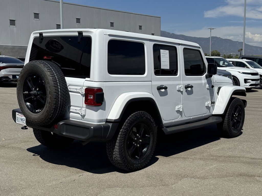 Used 2021 Jeep Wrangler Unlimited Sahara AWD/4WD image 8